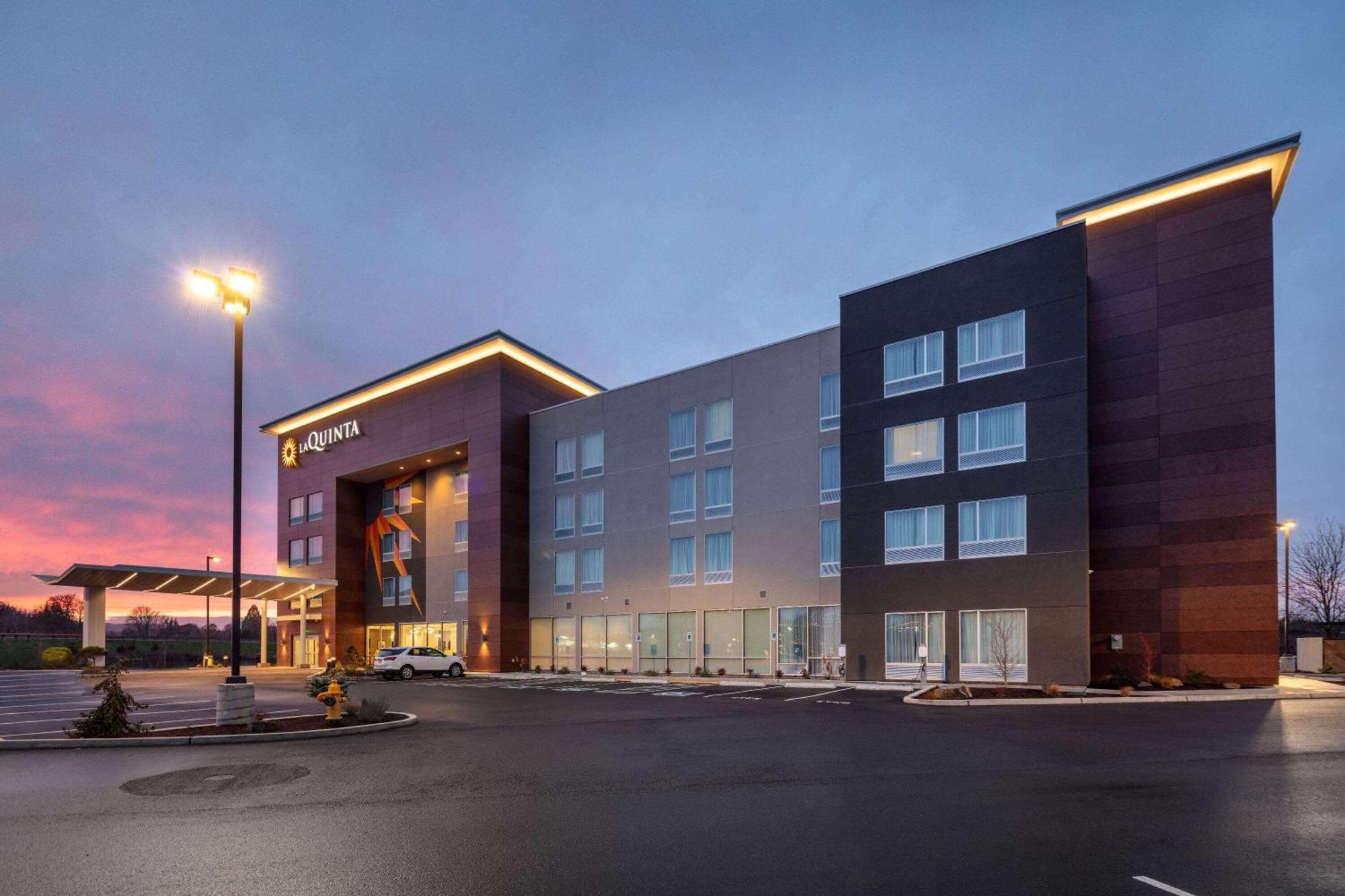 La Quinta Inn & Suites By Wyndham Centralia Εξωτερικό φωτογραφία